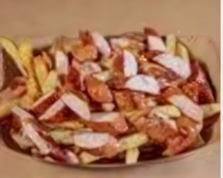 Piatto elaborato con patatine fritte e würstel gigante da 150 g