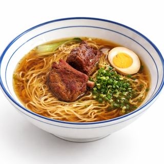 猪骨汤面 – Noodles cinesi con brodo con costolette di maiale