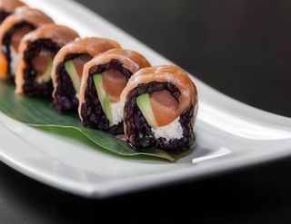 111-Uramaki Doro Roll