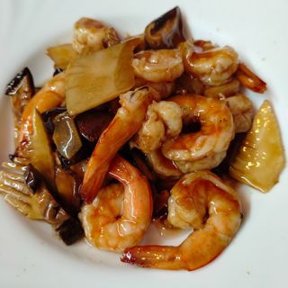Gamberetti con funghi e bambù