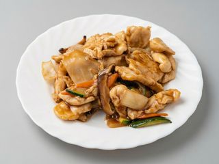 Pollo con verdure miste 