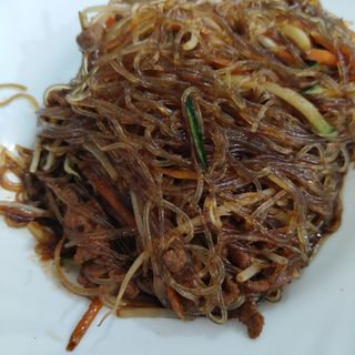 Spaghetti di soia con manzo