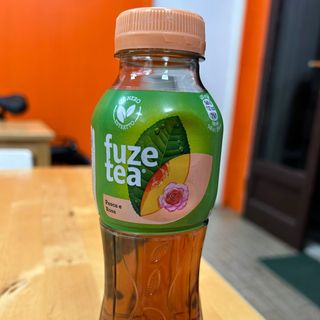 Fuze Tea pesca e rosa in bottiglia 400ml