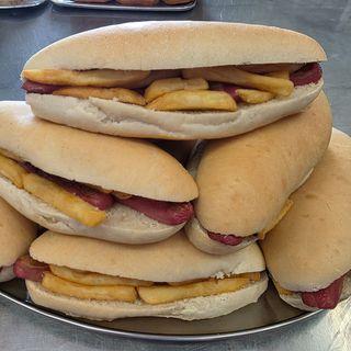 Panino ,Patate e wurstel