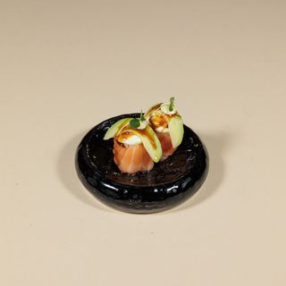 Gunkan salmone