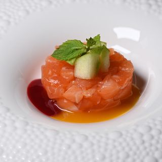 NEW TARTARE SALMON