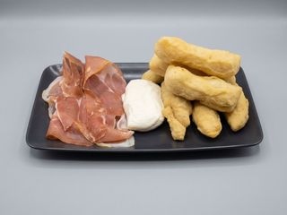 Panzerotti crudo e stracchino