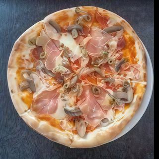 Prosciutto e funghi
