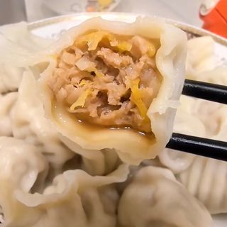 Ravioli con maiale e crauti