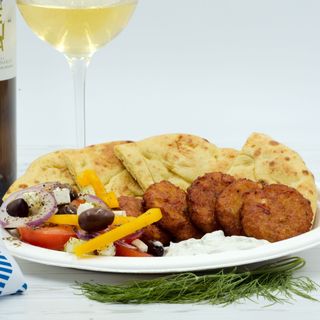 Piatto vegetariano di zucchine