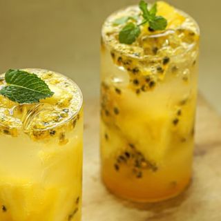 Fruit tea passion fruit