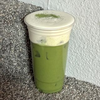 Smoothie matcha con cheese cream