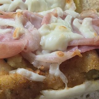 4 Tranci di Mozzarella, prosciutto cotto e crocchè