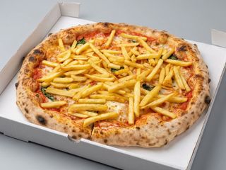 Margherita con patatine fritte