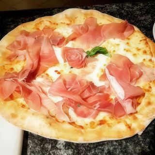 Parigina con crudo