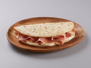Piadina crudo