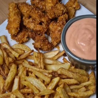 Chken nuggets+patatine