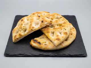 Focaccia calda