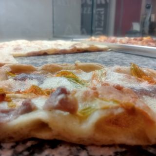 Fiori di zucca e alici 500 gr