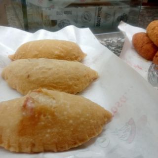 Calzone cotto e mozzarella 