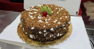 Semifreddo croccante all'amarea