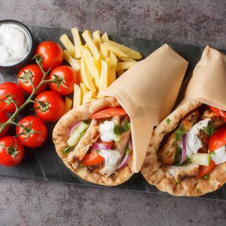 Pita greca chicken