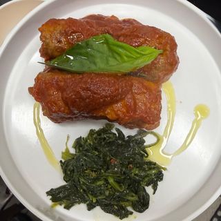 Tris di carne al ragù con friarielli