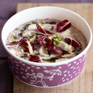 Orzotto, crema di radicchio, taleggio, olio all’erba cipollina