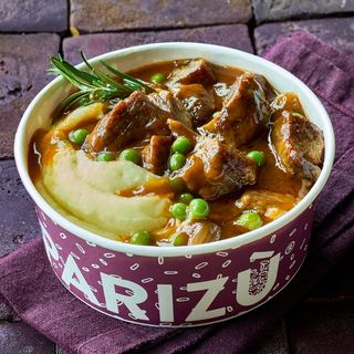 Spezzatino di vitello + purè di patate, piselli