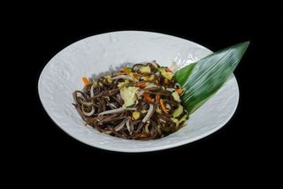 269. Soba con verdure