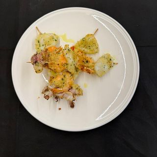 Spiedini di calamari e gamberi