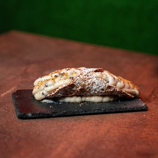 Cannolo siciliano di Piana Degli Albanesi