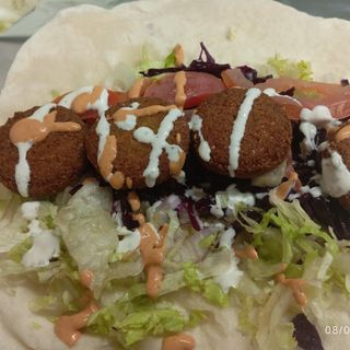 Piadina falafel