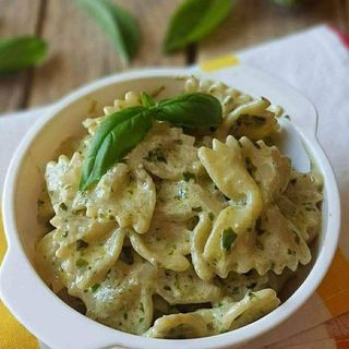 Farfalle al pesto 