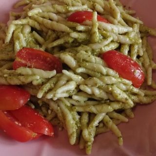Trofie al pesto e pomodorini