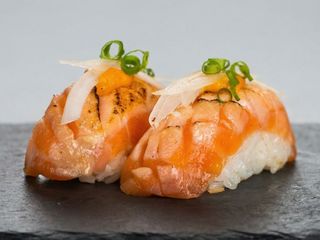 Nigiri torch salmone 4 pezzi
