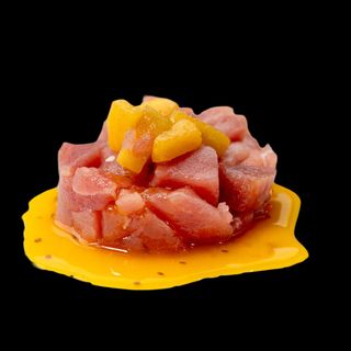 Tartare tuna fruit