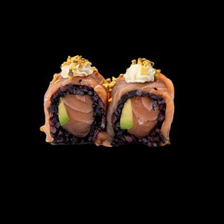 255. Black sake pistacchio roll