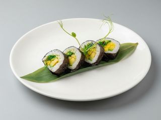 184. Futomaki mango 4 pezzi