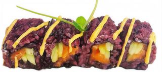 216. Uramaki black fei 4 pezzi