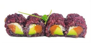 217. Uramaki black 4 pezzi