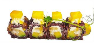 221. Uramaki pesce bianco fritto 4 pezzi