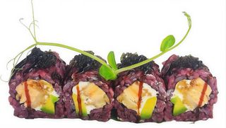 223. Uramaki black cotto 4 pezzi