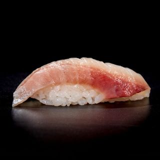 Nigiri ricciola