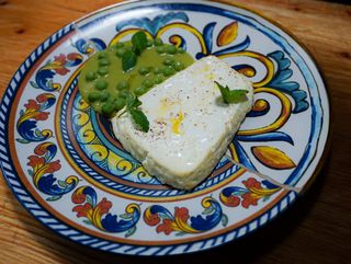 Ricotta al Forno con crema di Piselli