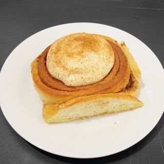 SEASONAL! PUMPKIN SPICED BUN