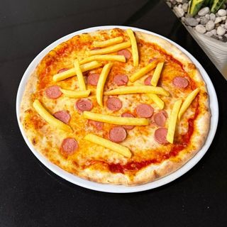 Maxi Würstel e Patatine Fritte