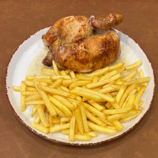 Mezzo pollo patatine fritte
