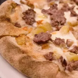 Patate e salsiccia