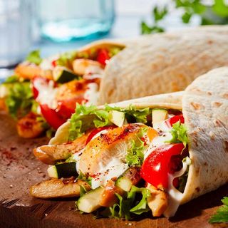 Wrap con straccetti fritti